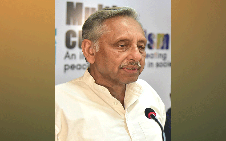 Congress revokes suspension of Mani Shankar Aiyar