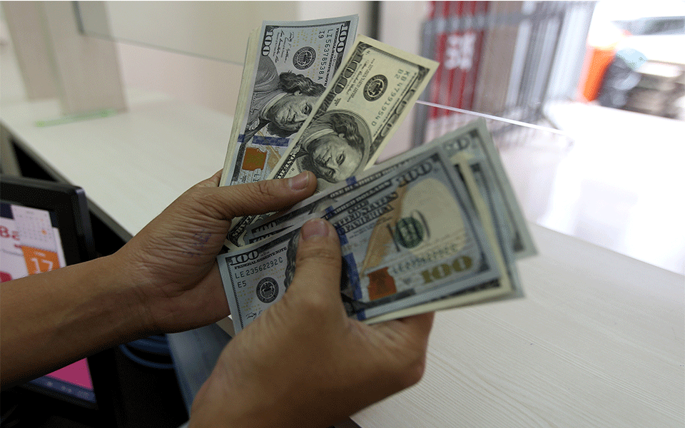 India's Forex reserves deplete by over $734 mn