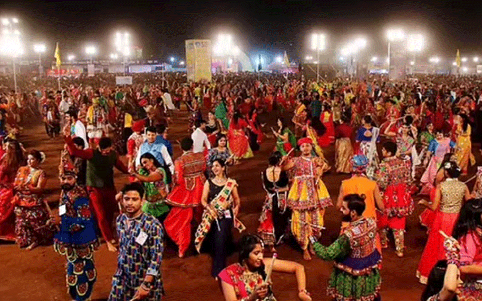 Right-wing activists beat up garba organisers for employing non-Hindus at Surat pandal