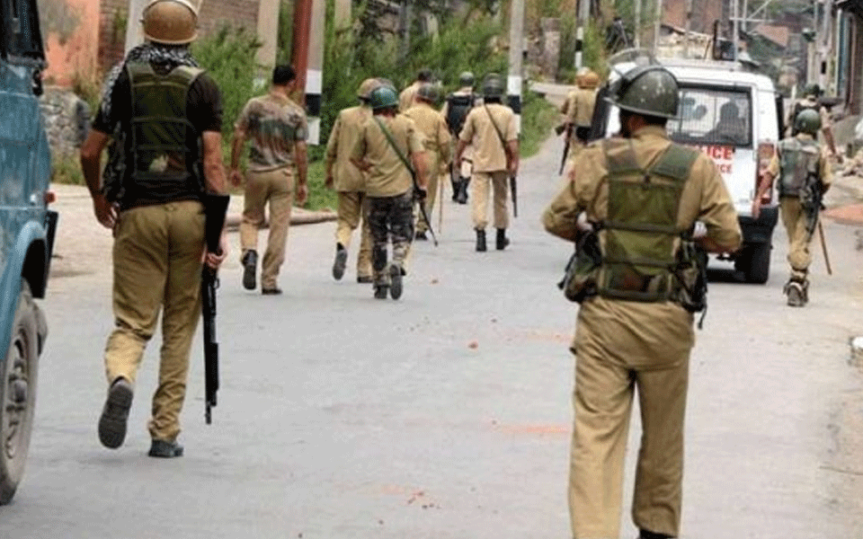 Gunmen kill student in Hazratbal area of Srinagar