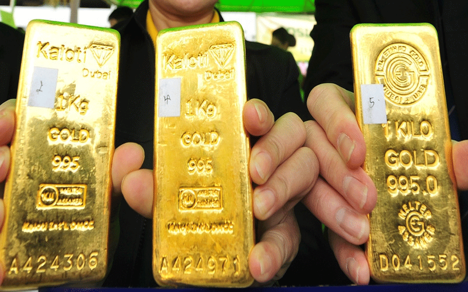 Gold bar worth Rs 5.6 lakh recovered from passenger's rectum