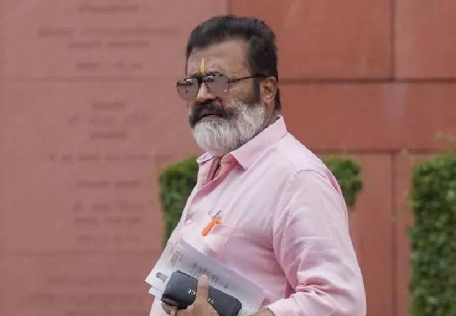 KSU leader claims Union Minister Suresh Gopi inaccessible, files 'missing' complaint