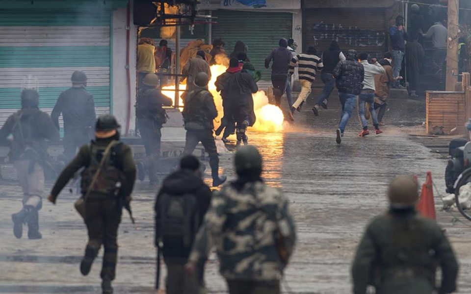 15 civilians injured in Kashmir explosion