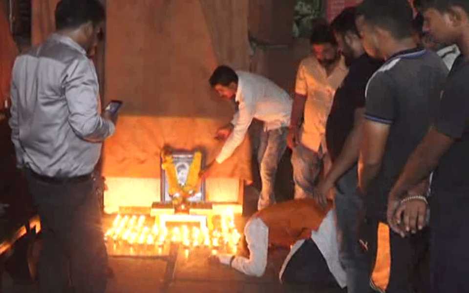 6 Hindu Mahasabha men held for celebrating Godse's birth Anniversary in Gujarat