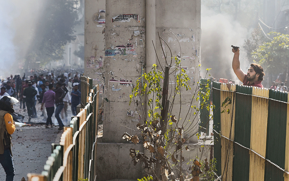 DCP injured during northeast Delhi clashes