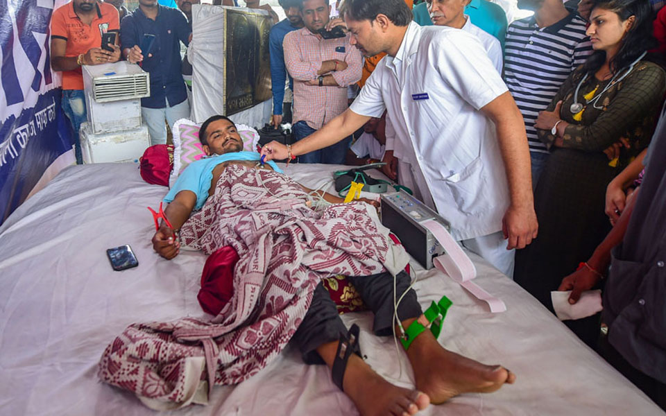 Hardik Patel rushed to hospital on Day 14 of fast