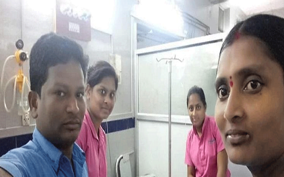 Hospital employees took selfie with Harikrishna's body