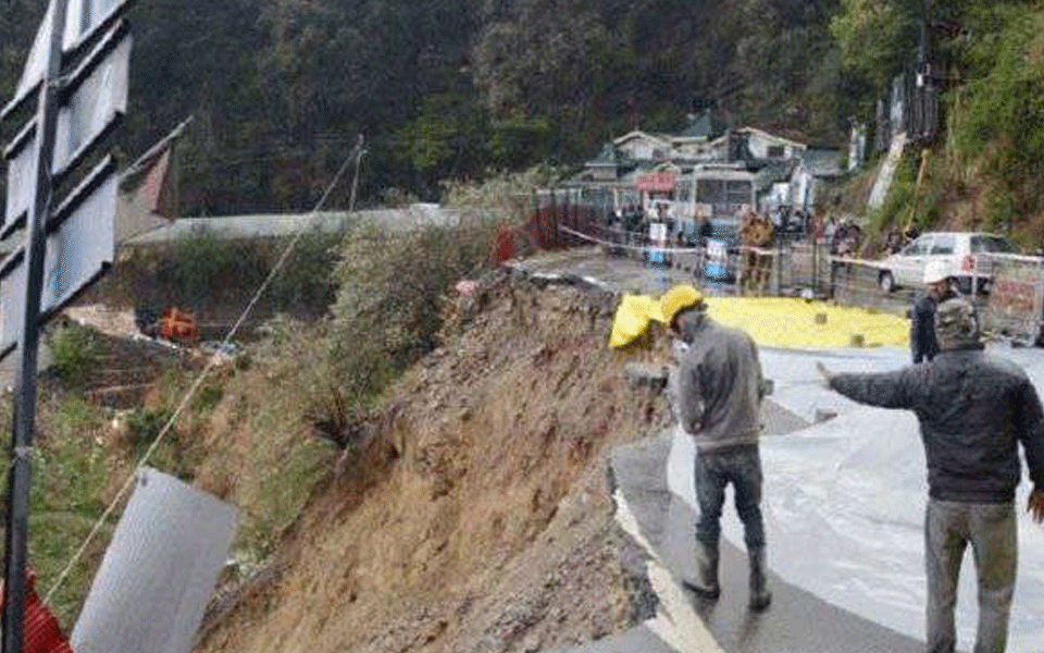 63 airlifted, over 300 rescued by road in Himachal on day 3