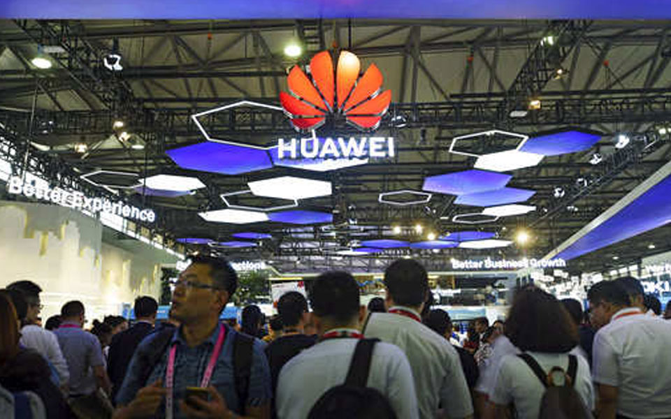 Australia bans Huawei from selling 5G tech