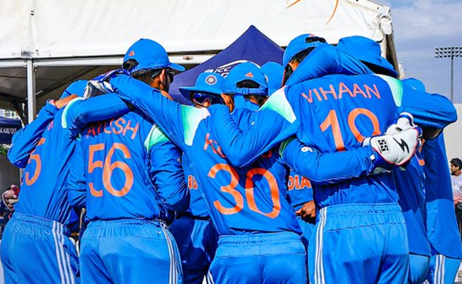 India overpowered by Minhas' big hundred and pacers as Pakistan clinch U19 Asia Cup