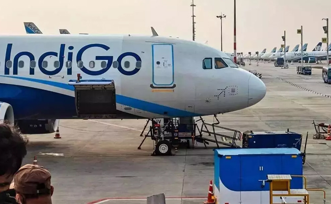 IndiGo offers travel vouchers worth Rs 10,000 to passengers severely impacted during Dec 3-5