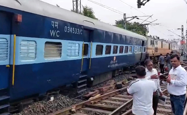 MP: Two coaches of Indore-Jabalpur Express train derail; no passenger injured