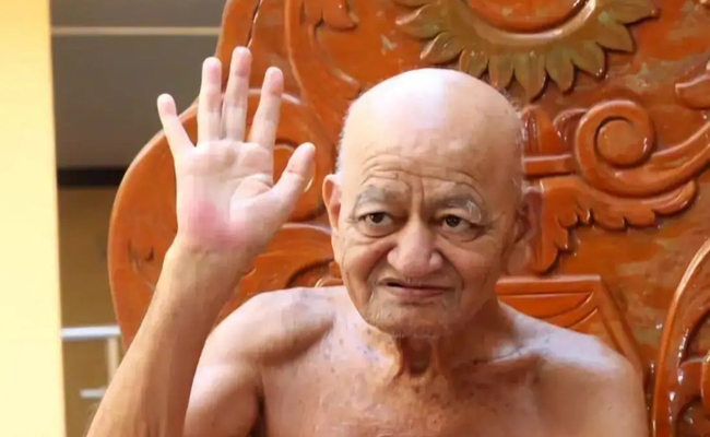 Jain seer Acharya Vidyasagar passes away