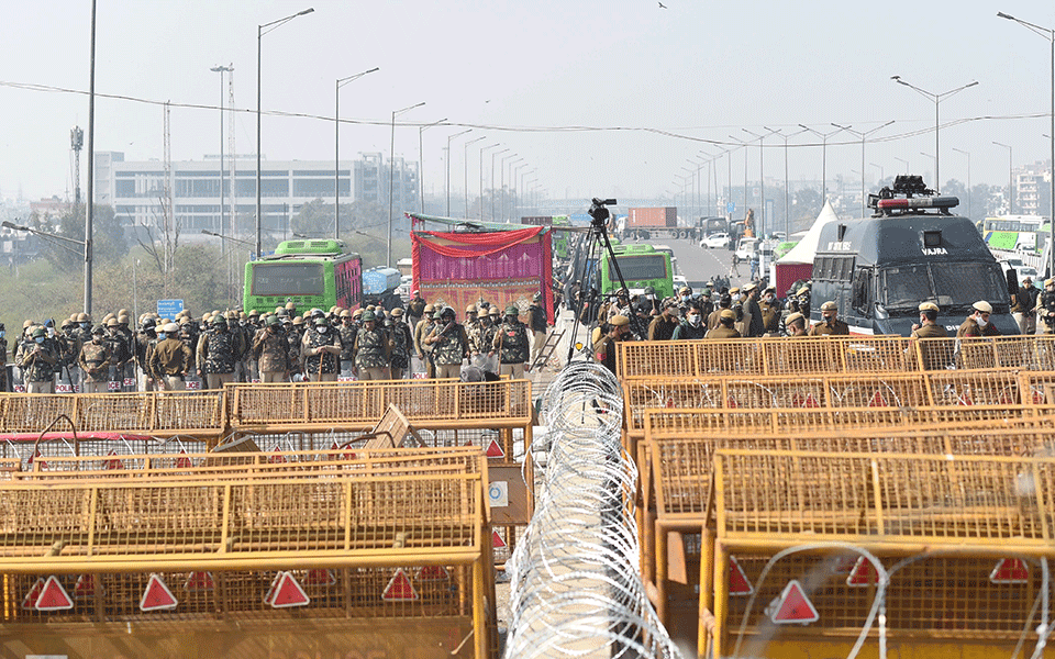 'Chakka jam': Farmers in Punjab, Haryana block roads