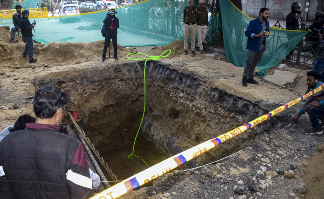 Biker death case: Sub-contractor's labourer arrested for not reporting fall, misleading family