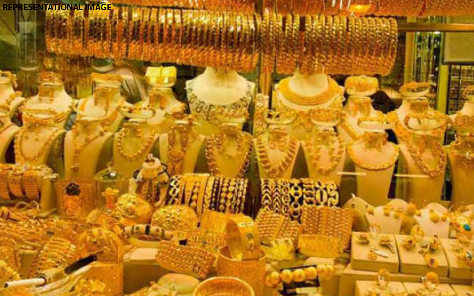 Banks should not hesitate to fund jewellers: Prabhu