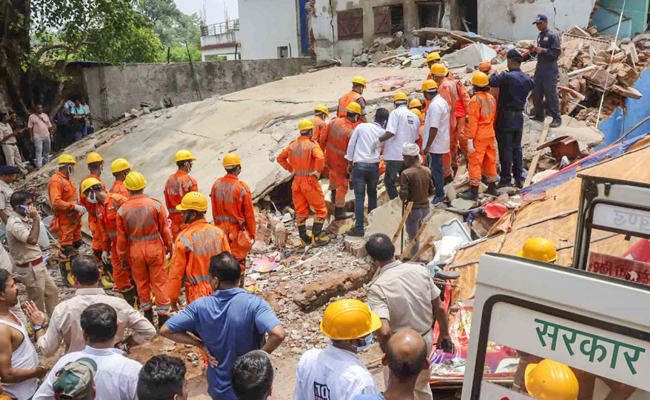Three killed, three injured as building collapses in Jharkhand's Deoghar