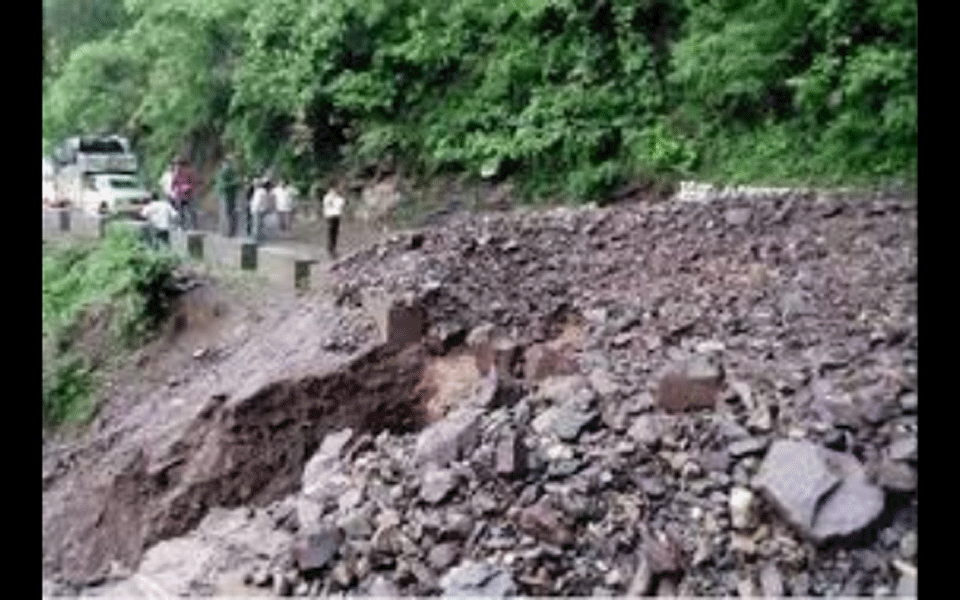 7 killed, 25 injured in J&K landslide