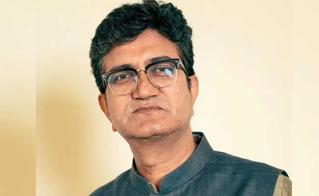 Prasoon Joshi appointed chairman of Prasar Bharati