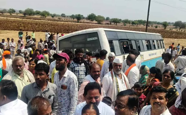 Afzalpur: KSRTC bus veers off road into field, no injuries reported