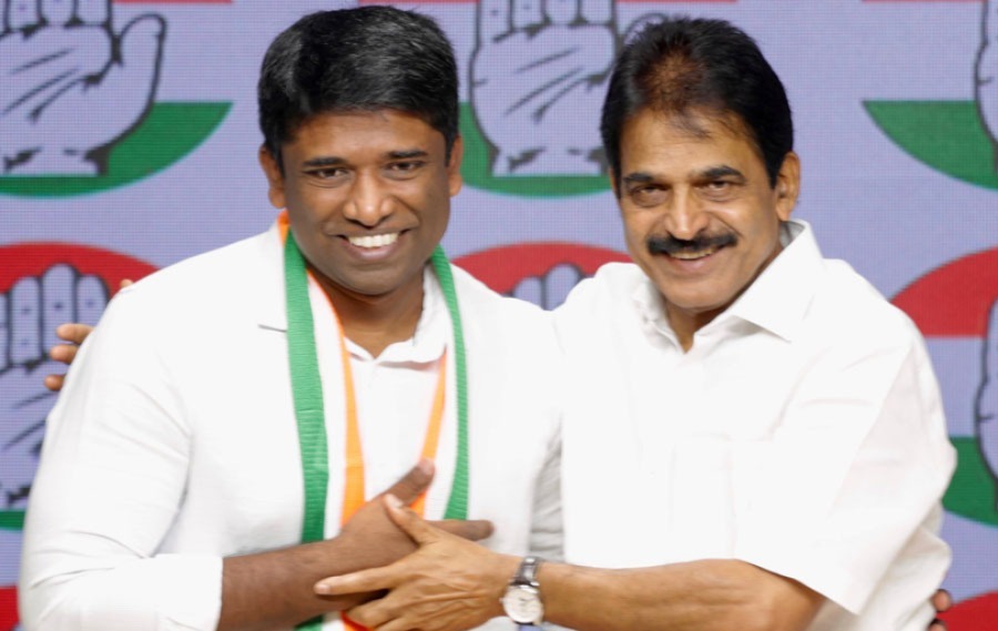 Kannan Gopinathan, Ex-IAS Officer who resigned over Article 370, joins Congress