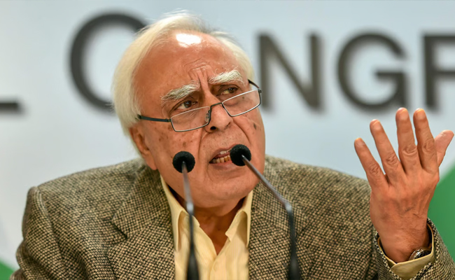 Kapil Sibal informs SC about rape threats to female lawyers representing West Bengal in RG Kar case