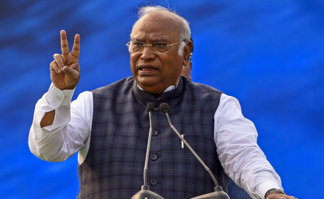 It was expected, says Cong prez Kharge on JD(U) leaving Mahagathbandhan ...