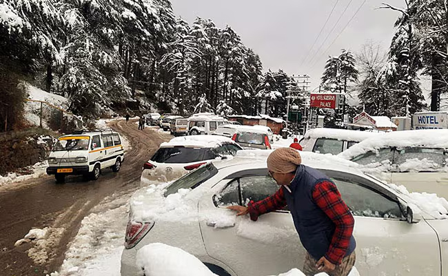 Cold conditions intensify in Kashmir; IMD forecasts spells of wet weather