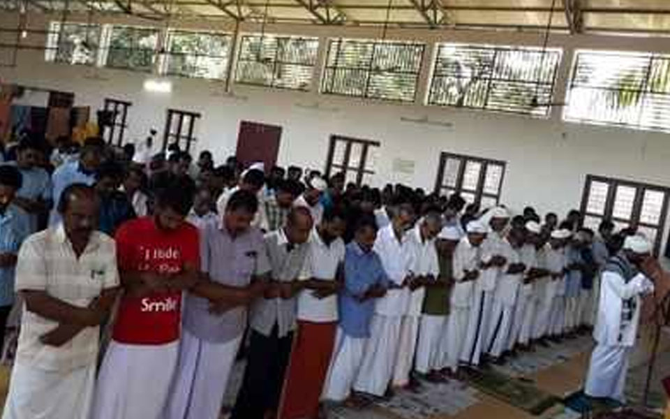 Kerala: Temple hall hosts Eid prayers for members of flooded mosque