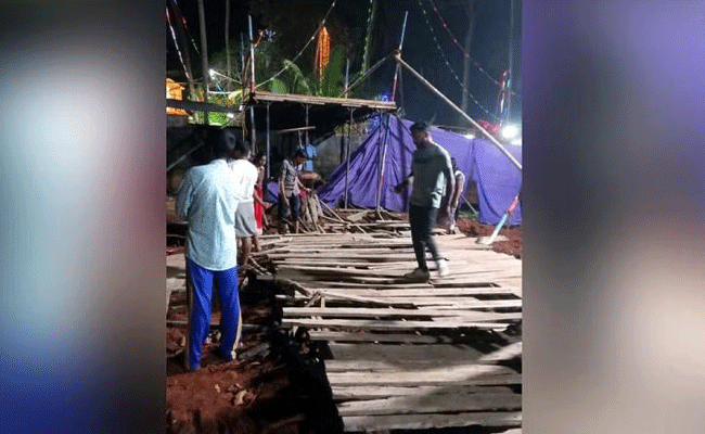 Temporary bridge set up for Christmas celebrations in Kerala village collapses, several injured