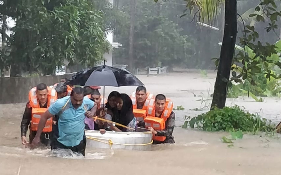 Kerala rains leave 20 dead, Nehru boat race postponed