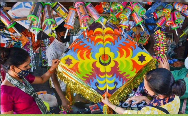 Rising raw material costs push kite prices up by 40% ahead of Makar Sankranti festival
