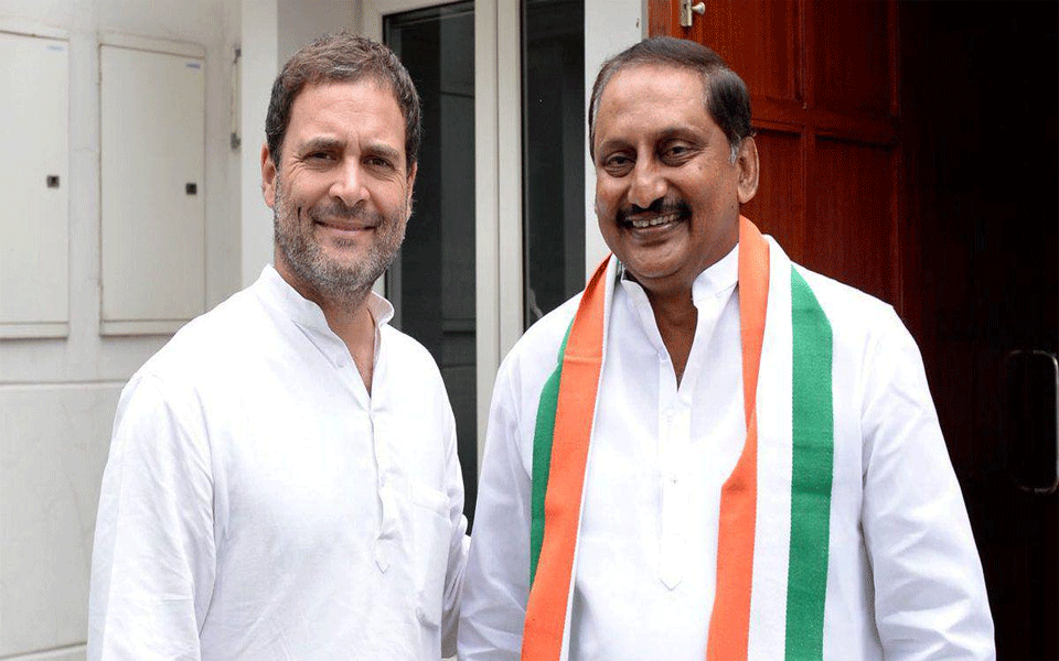 Ex-Andhra CM Kiran Kumar Reddy rejoins Congress