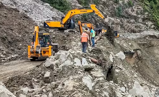 One dead in landslide, 235 rescued amid heavy snowfall in J-K’s Kishtwar