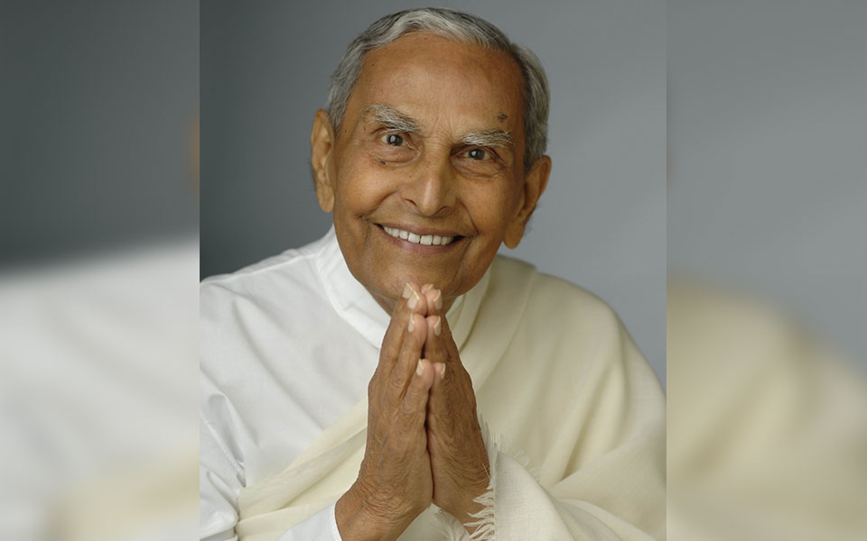 Sindhi spiritual leader Dada Vaswani Dies at 99