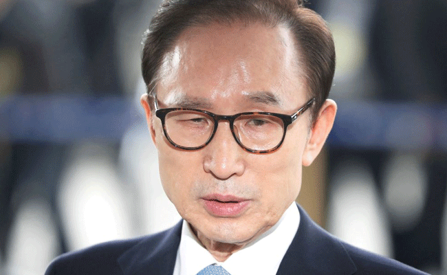 South Korea to pardon former leader Lee for corruption crimes