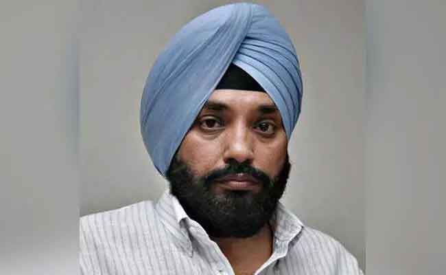 Delhi Congress President Arvinder Singh Lovely resigns from post, opposes alliance with AAP
