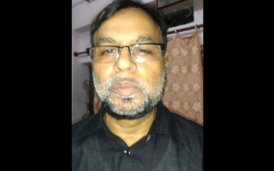 UP Police officials barge into Urdu journalist's home in Lucknow, call him terrorist