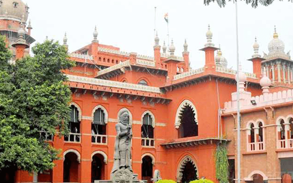 Madras HC orders CBI probe into gutka scam