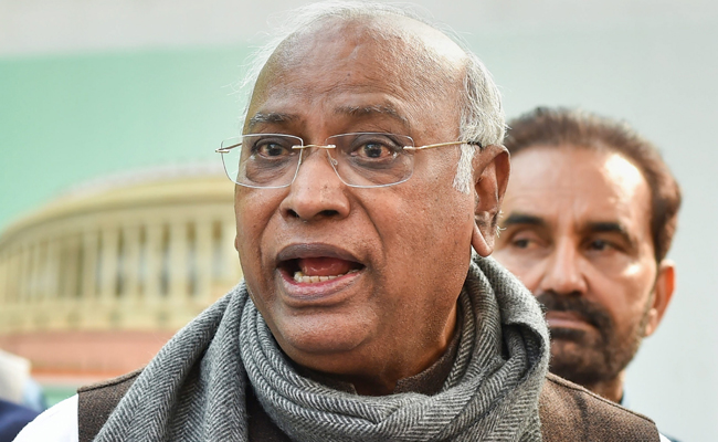 'BJP deliberately wants Manipur to burn': Mallikarjun Kharge