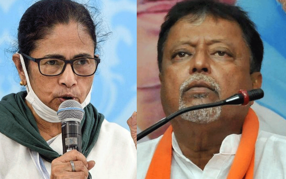 Mamata Banerjee, Mukul Roy reach Trinamool Bhavan; likely to hold discussions