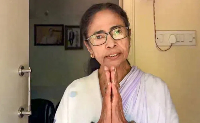 Mamata asks TMC nominees not to leave counting centres as EC data shows BJP leading
