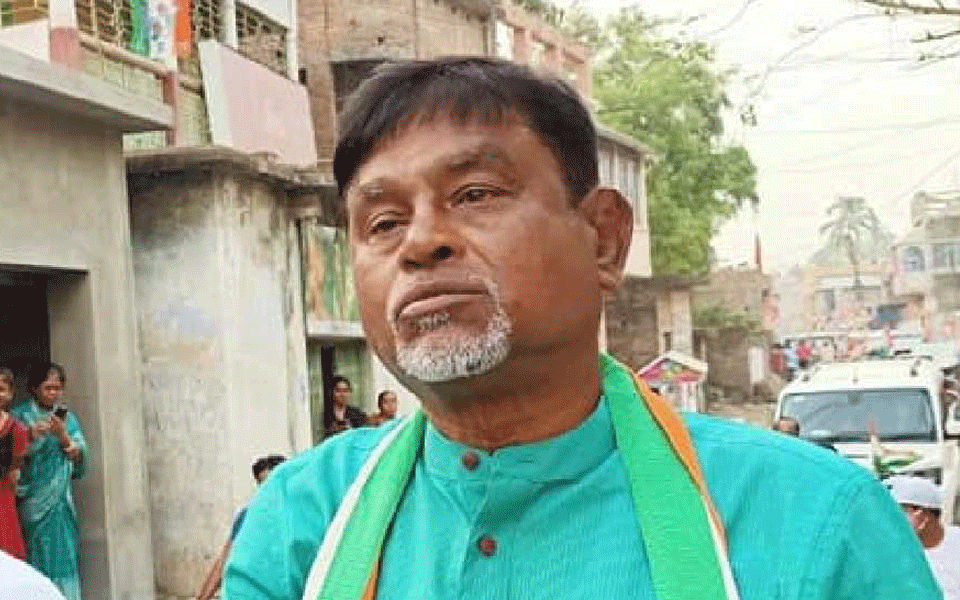 ED arrests TMC MLA Manik Bhattacharya in teachers' recruitment scam