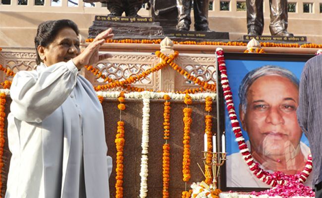 Centre must not repeat Congress's mistake, must confer Bharat Ratna on Kanshi Ram: Mayawati
