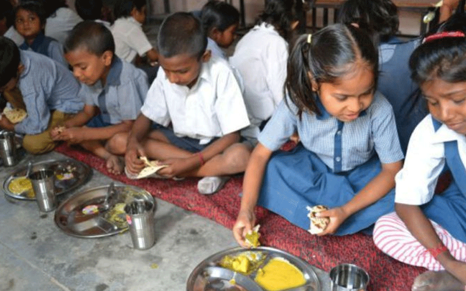 26 Delhi school kids hospitalised after midday meal