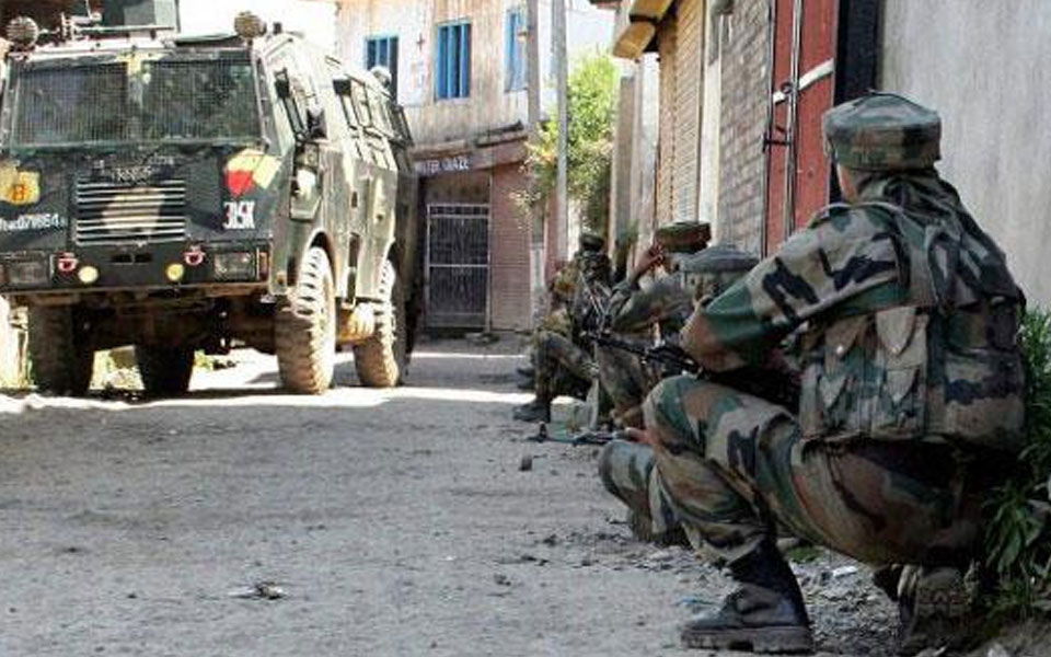 Policeman killed in Jammu and Kashmir militant attack