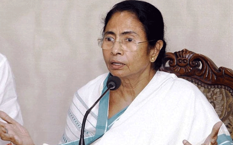 State funding schemes, Centre taking credit: Mamata