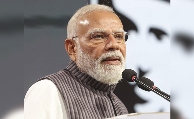 India confronts challenges head-on, leaves no stone unturned for its development: PM Modi