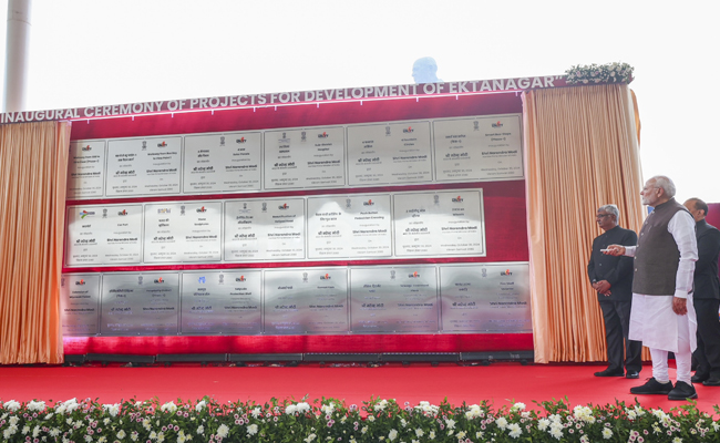 PM Modi pays tribute to Sardar Patel at Statue of Unity in Gujarat