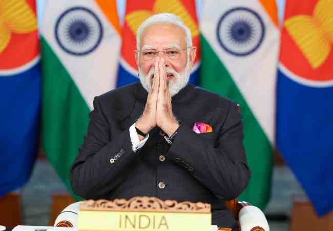 At India-ASEAN summit, PM Modi bats for early review of trade pact; calls for united fight against t